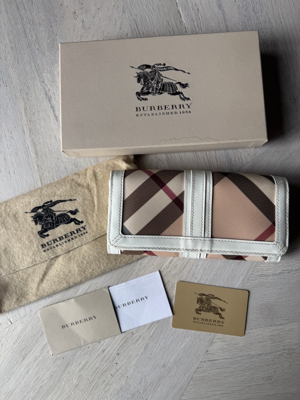 Burberry Penrose Nova Check Wallet Continental White Leather Trim w/Box Dustbag